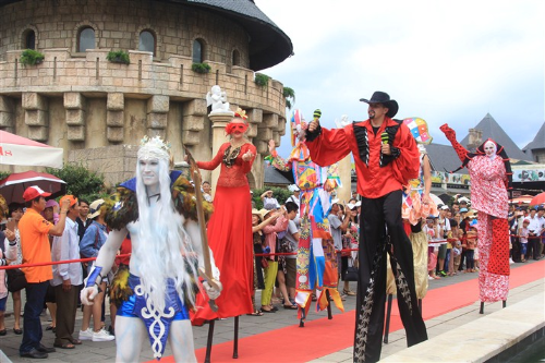Atractivo Carnaval del Verano en Ba Na Hills - ảnh 2